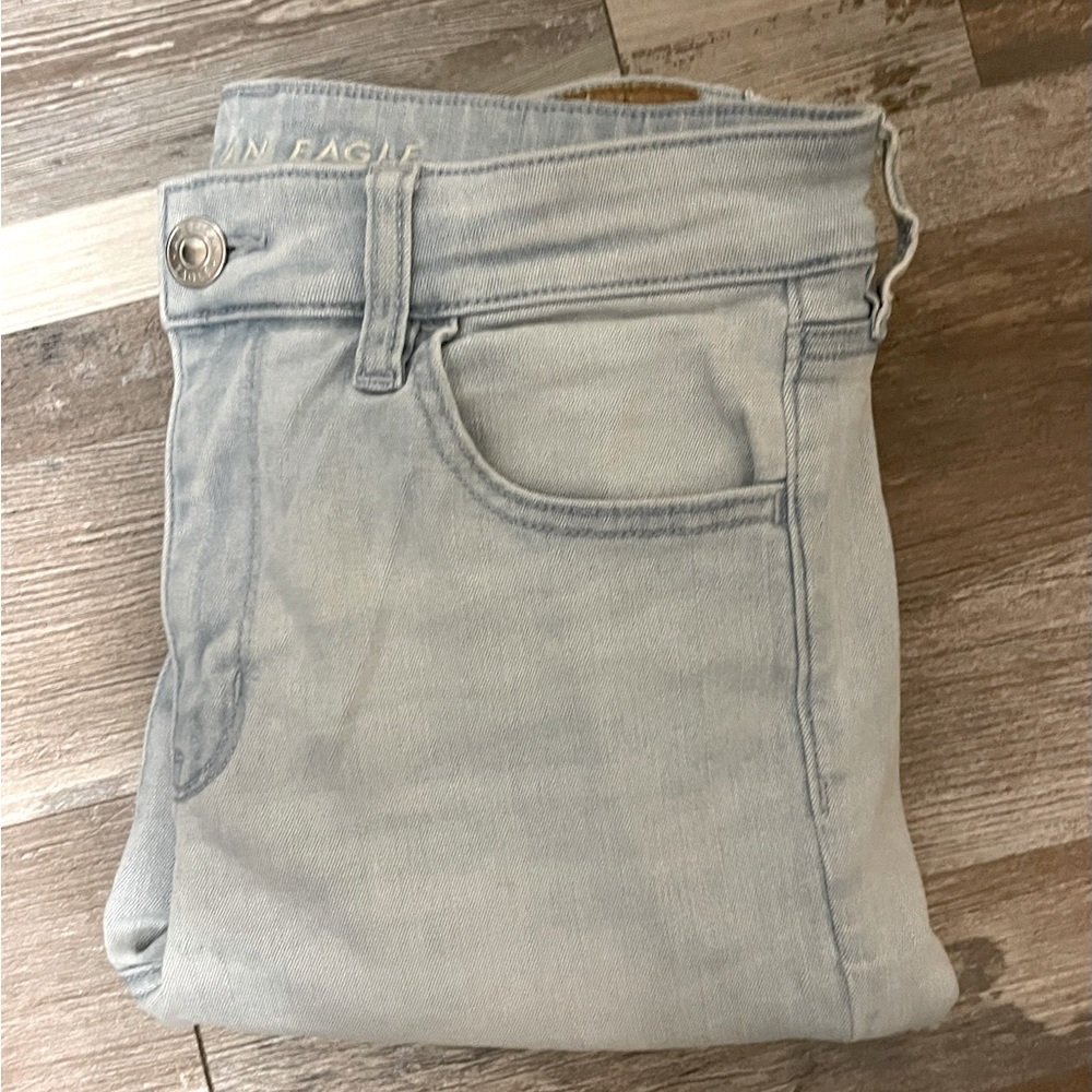 American Eagle Lightwash Jeans